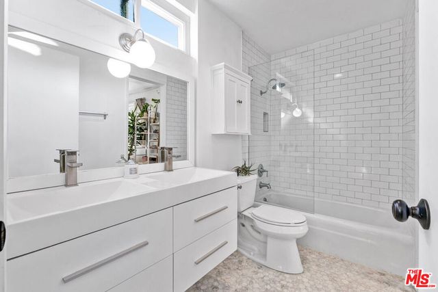 5101 Keli Court, Los Angeles, CA 90066