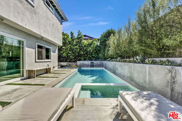 5101 Keli Court, Los Angeles, CA 90066