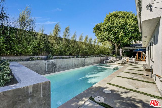 5101 Keli Court, Los Angeles, CA 90066