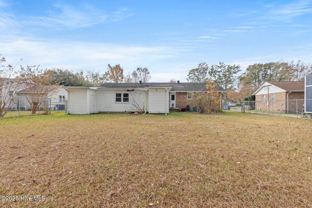 706 Doris Avenue, Jacksonville, NC 28540