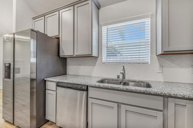 27262 Grey Fox Run, Magnolia, TX 77354