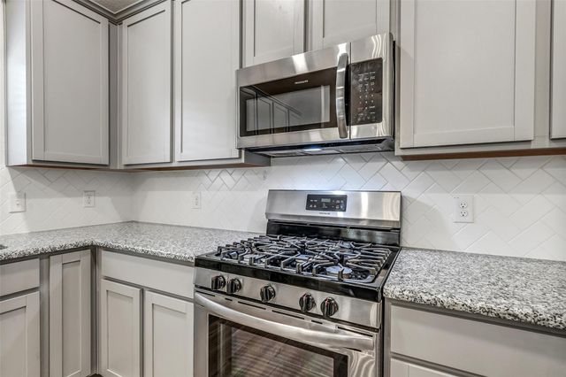 27262 Grey Fox Run, Magnolia, TX 77354