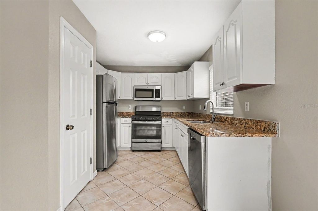Image 6 of property listing at 1915 E MCBERRY STREET, Tampa, FL 33610