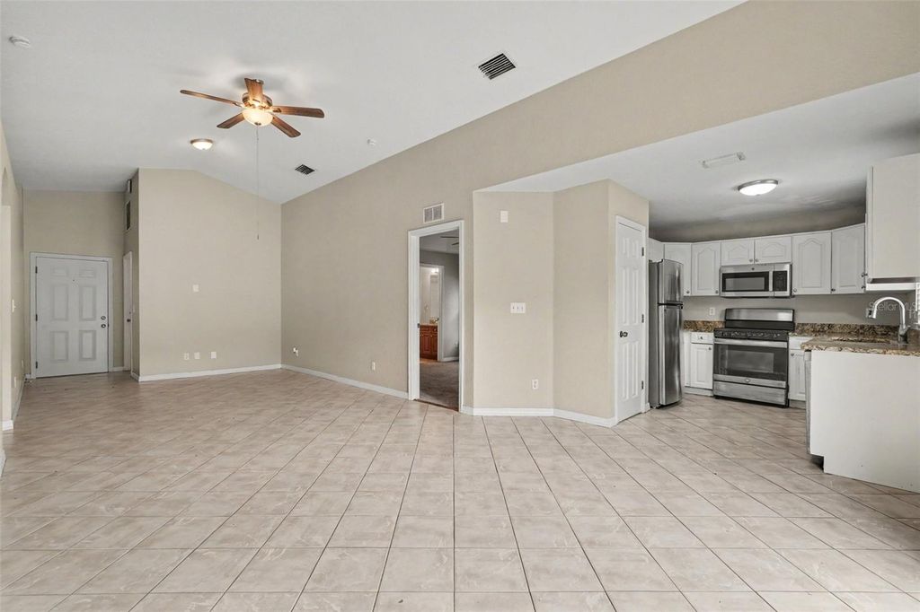 Image 8 of property listing at 1915 E MCBERRY STREET, Tampa, FL 33610