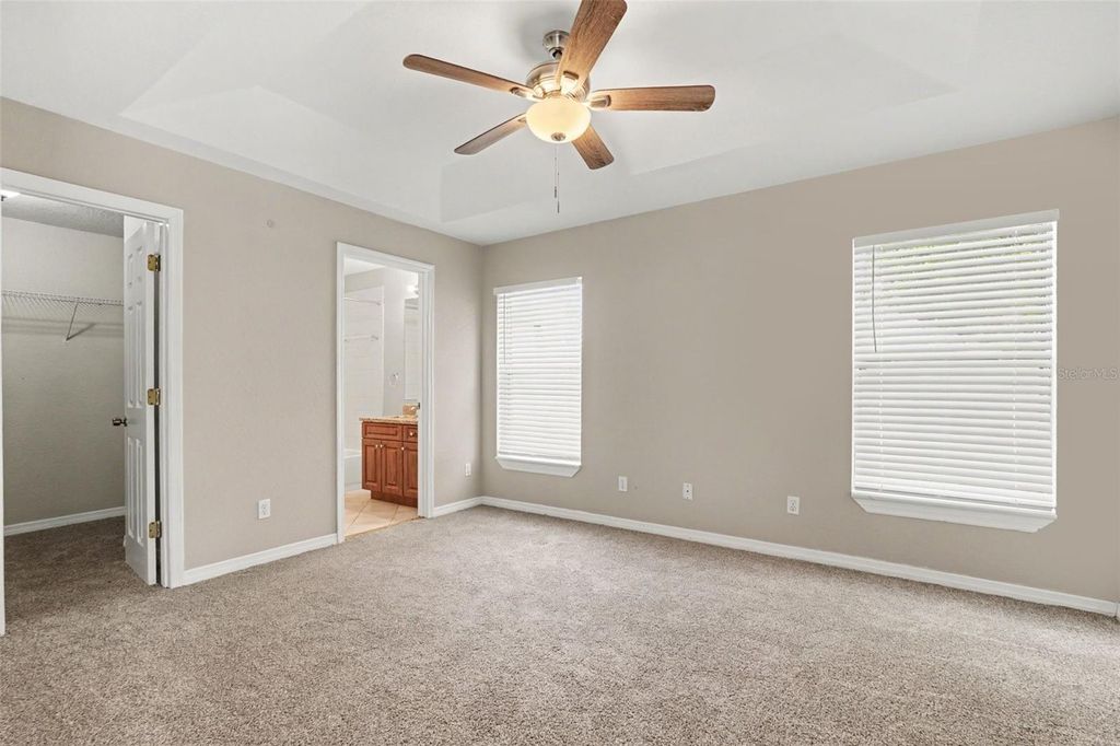 Image 9 of property listing at 1915 E MCBERRY STREET, Tampa, FL 33610