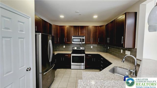 5136 Dogwood Trail, Upper Macungie Twp, PA 18104