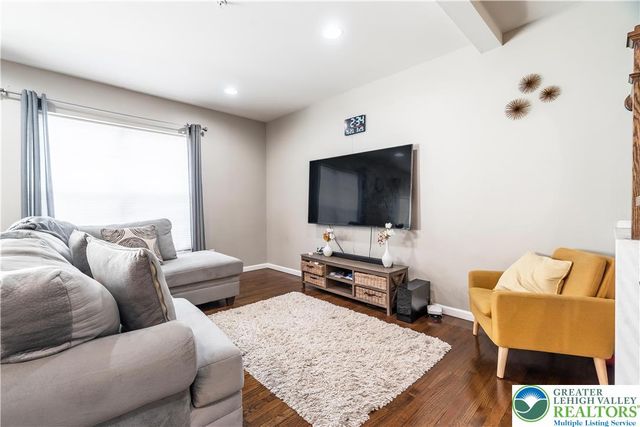 5136 Dogwood Trail, Upper Macungie Twp, PA 18104