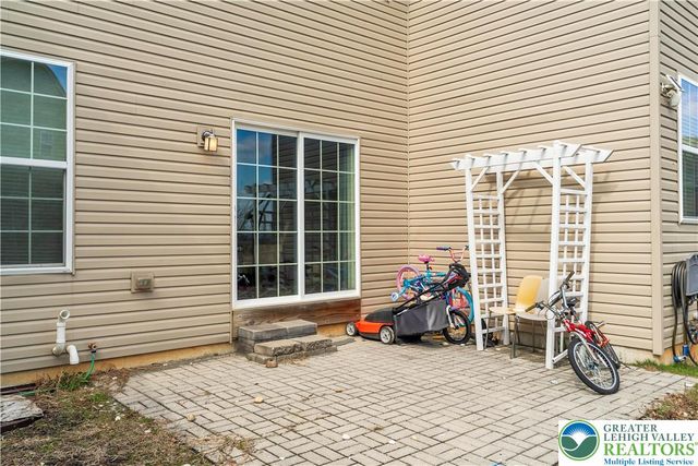 5136 Dogwood Trail, Upper Macungie Twp, PA 18104