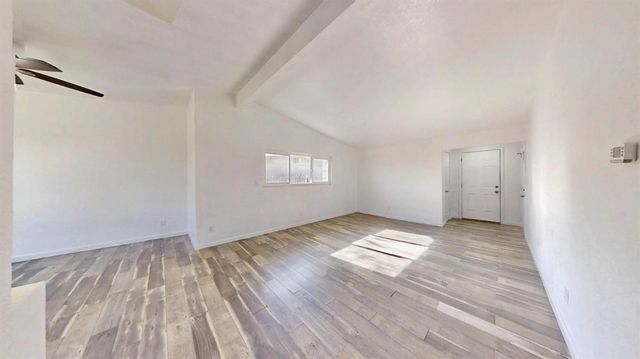 6636 Thomas Dr, North Highlands, CA 95660