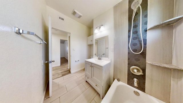 6636 Thomas Dr, North Highlands, CA 95660