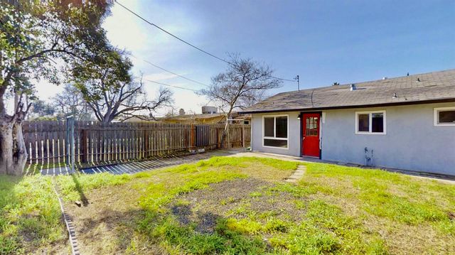 6636 Thomas Dr, North Highlands, CA 95660