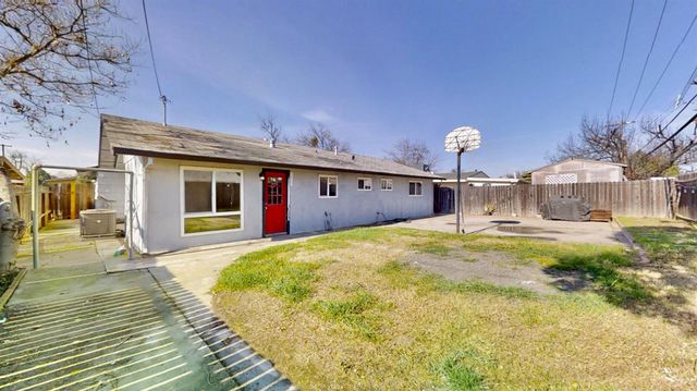 6636 Thomas Dr, North Highlands, CA 95660