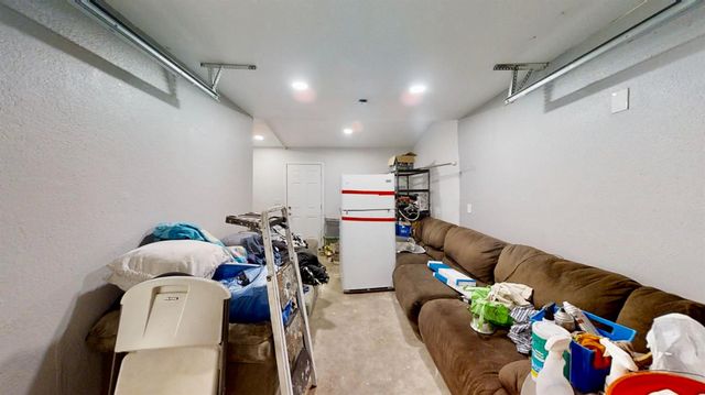 6636 Thomas Dr, North Highlands, CA 95660