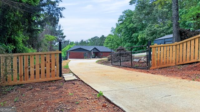8258 Jackson Lake Road, Monticello, GA 31064
