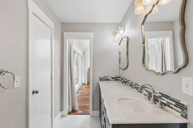 6611 Elvedon Drive, Dallas, TX 75248