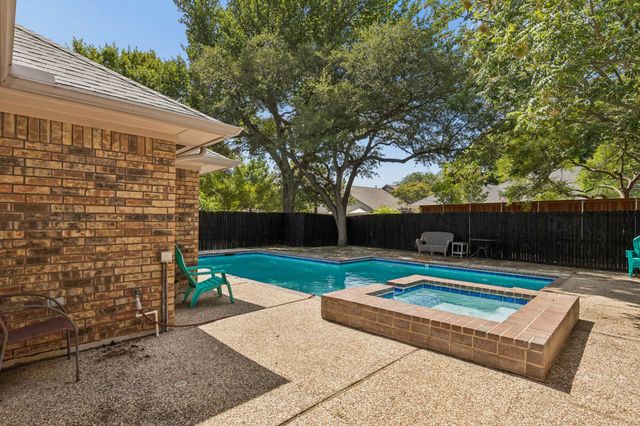 6611 Elvedon Drive, Dallas, TX 75248