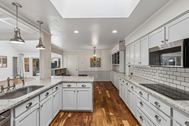 6611 Elvedon Drive, Dallas, TX 75248