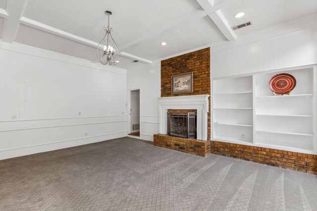 6611 Elvedon Drive, Dallas, TX 75248