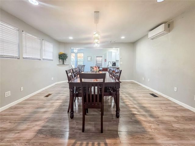 3944 Thornhill SW Drive, Lilburn, GA 30047