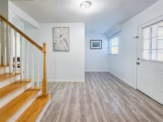 3944 Thornhill SW Drive, Lilburn, GA 30047