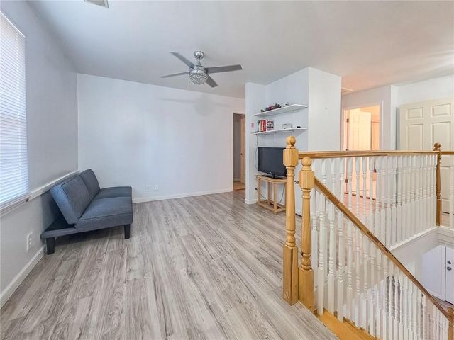 3944 Thornhill SW Drive, Lilburn, GA 30047