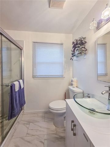 3944 Thornhill SW Drive, Lilburn, GA 30047