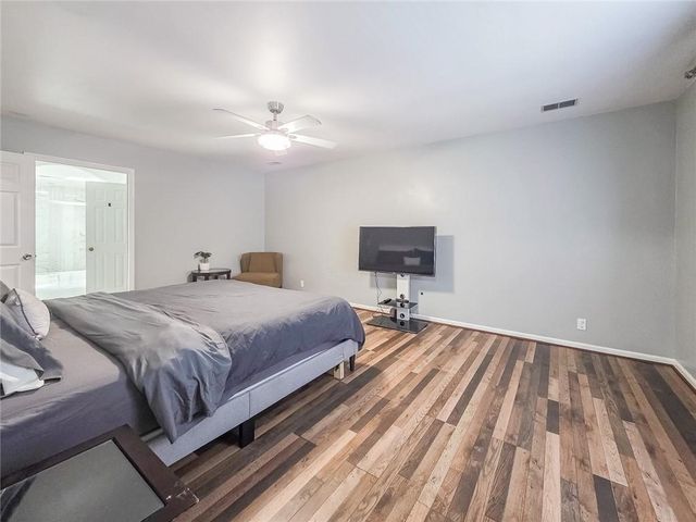 3944 Thornhill SW Drive, Lilburn, GA 30047