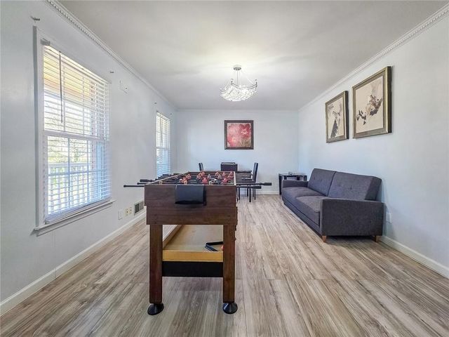 3944 Thornhill SW Drive, Lilburn, GA 30047