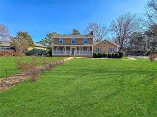 3944 Thornhill SW Drive, Lilburn, GA 30047