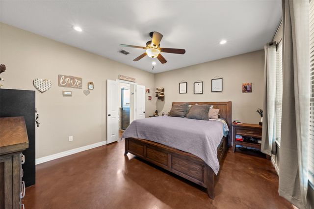 160 Seven Oaks Lane, China Spring, TX 76633