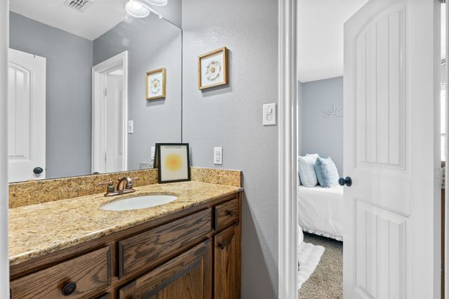 160 Seven Oaks Lane, China Spring, TX 76633