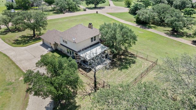 160 Seven Oaks Lane, China Spring, TX 76633