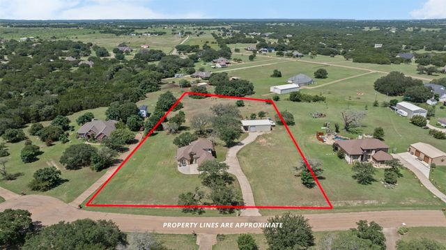 160 Seven Oaks Lane, China Spring, TX 76633