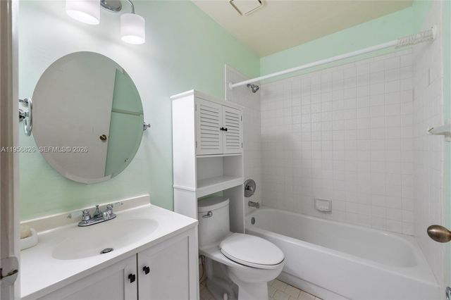 2707 Pinewood Ct 2707, Davie, FL 33328