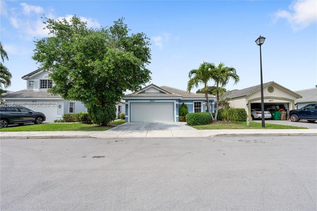 2707 Pinewood Ct 2707, Davie, FL 33328