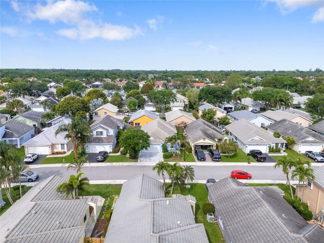 2707 Pinewood Ct 2707, Davie, FL 33328