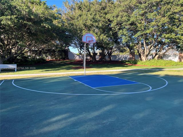 2707 Pinewood Ct 2707, Davie, FL 33328