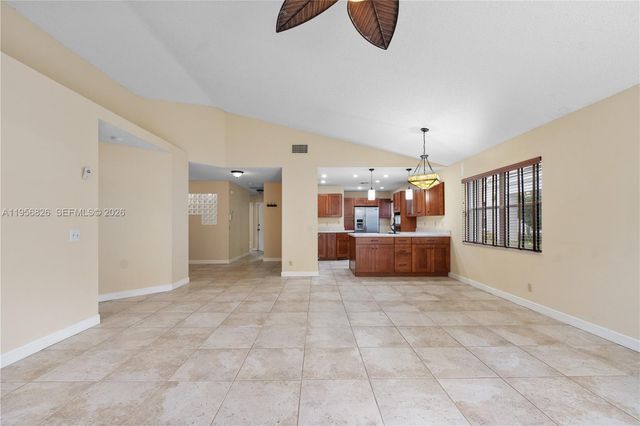 2707 Pinewood Ct 2707, Davie, FL 33328
