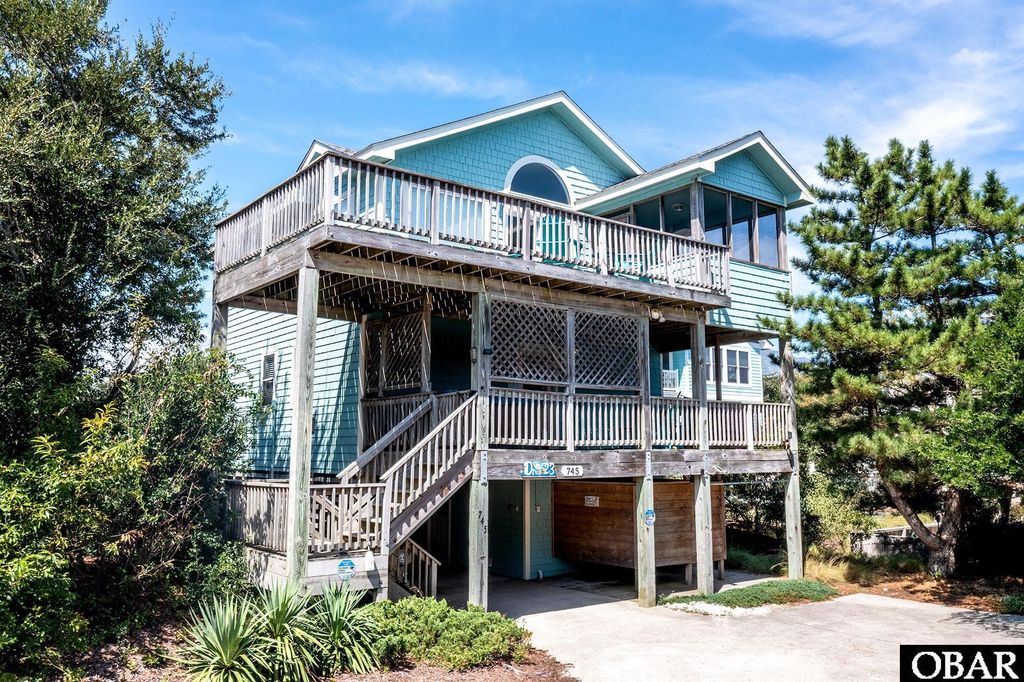Image 2 of property listing at 745 W Grackle Court Lot# 12, Corolla, NC 27927