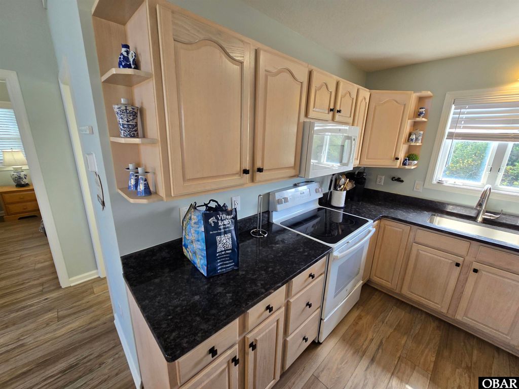 Image 15 of property listing at 745 W Grackle Court Lot# 12, Corolla, NC 27927