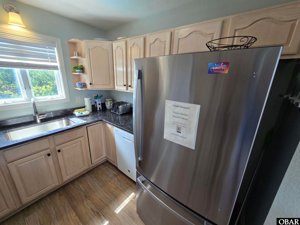 Image 16 of property listing at 745 W Grackle Court Lot# 12, Corolla, NC 27927
