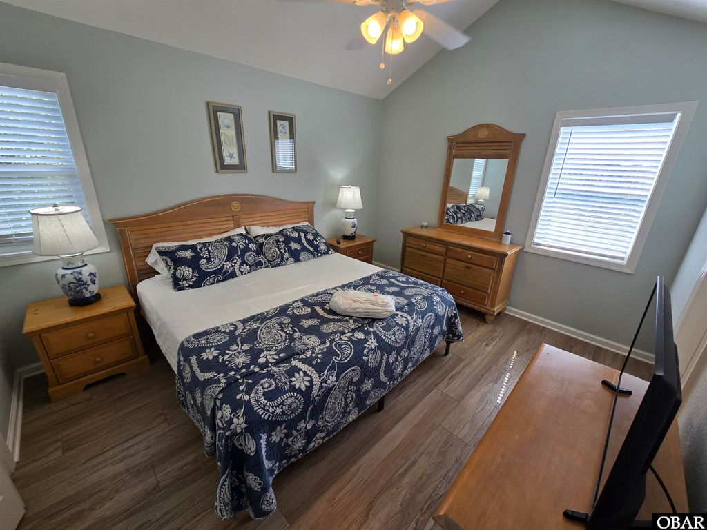 Image 18 of property listing at 745 W Grackle Court Lot# 12, Corolla, NC 27927