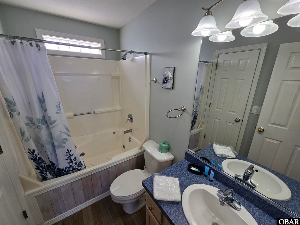 Image 19 of property listing at 745 W Grackle Court Lot# 12, Corolla, NC 27927