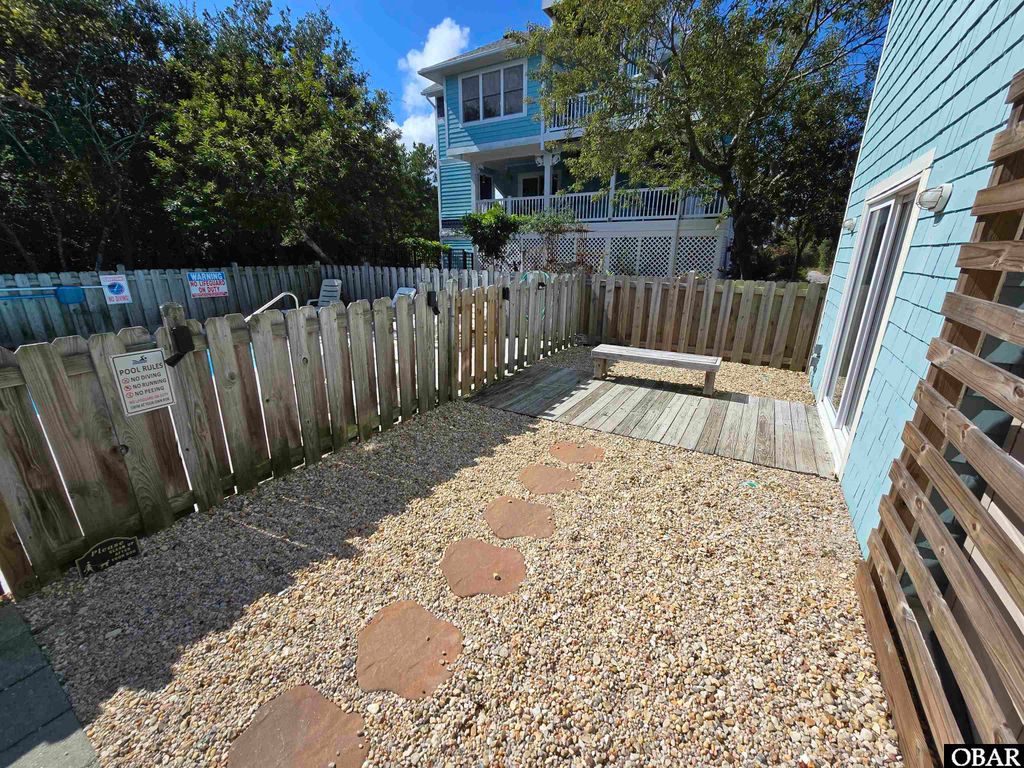 Image 37 of property listing at 745 W Grackle Court Lot# 12, Corolla, NC 27927