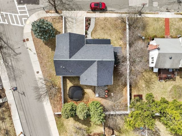 89 Newfield St, Boston, MA 02132