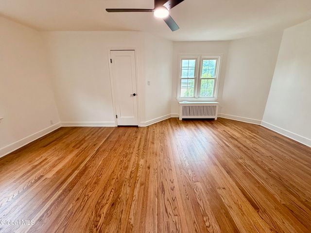 32 Mount Stuart Road, Rotterdam, NY 12304
