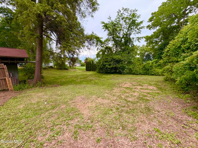 32 Mount Stuart Road, Rotterdam, NY 12304