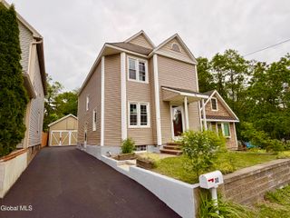 32 Mount Stuart Road, Rotterdam, NY 12304