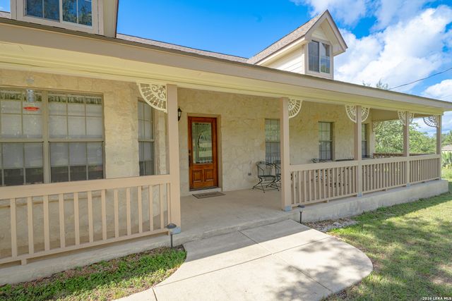 6211 YORKSHIRE DR, Spring Branch, TX 78070