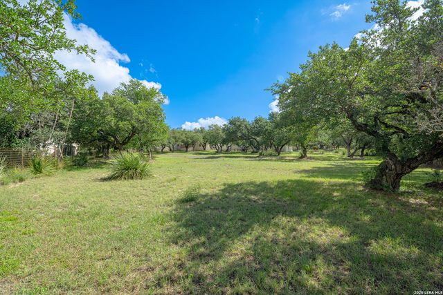 6211 YORKSHIRE DR, Spring Branch, TX 78070
